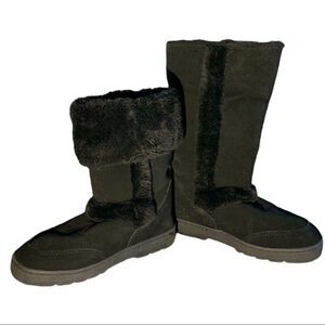 In Style Women’s Black Suede Boots Faux Fur Lined  Size 8